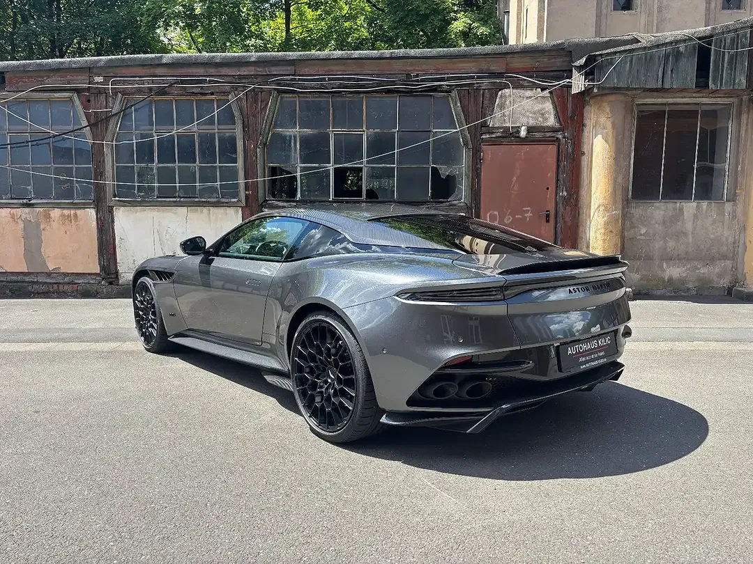 Aston Martin DBS 770 5.2 V12 Ultimate - Thumbnail 4