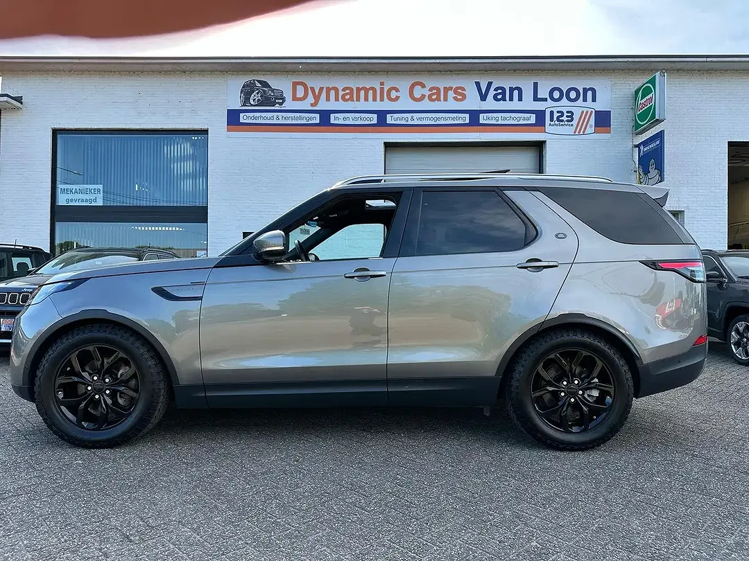 Land Rover Discovery SD4 Landmark Edition - Thumbnail 3