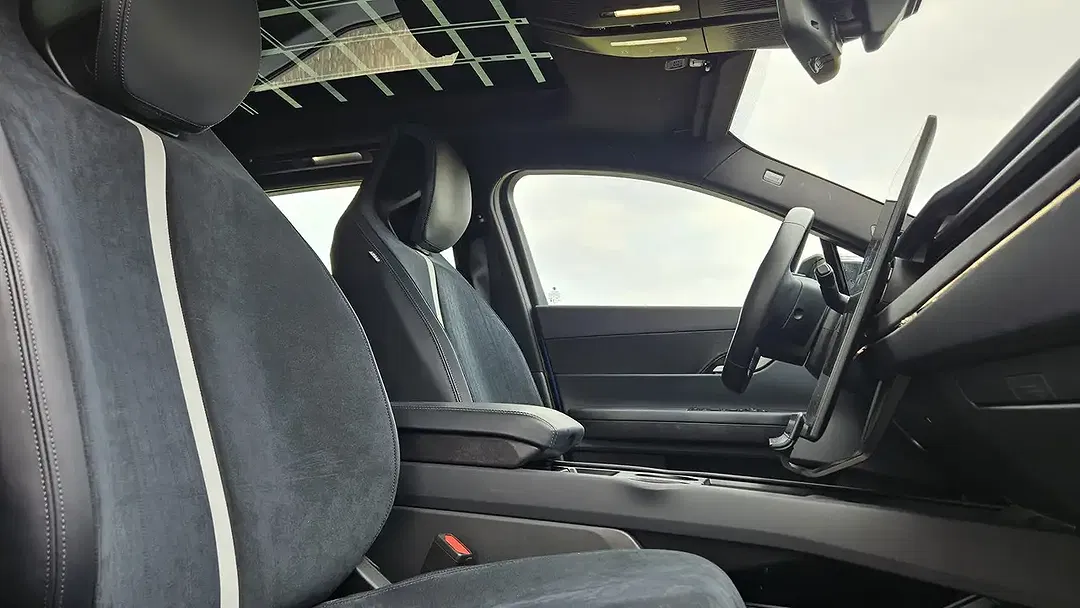 Fisker Ocean EV Extreme - Thumbnail 14