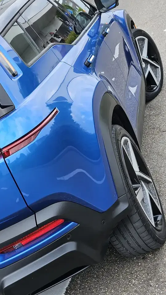 Fisker Ocean EV Extreme - Thumbnail 6