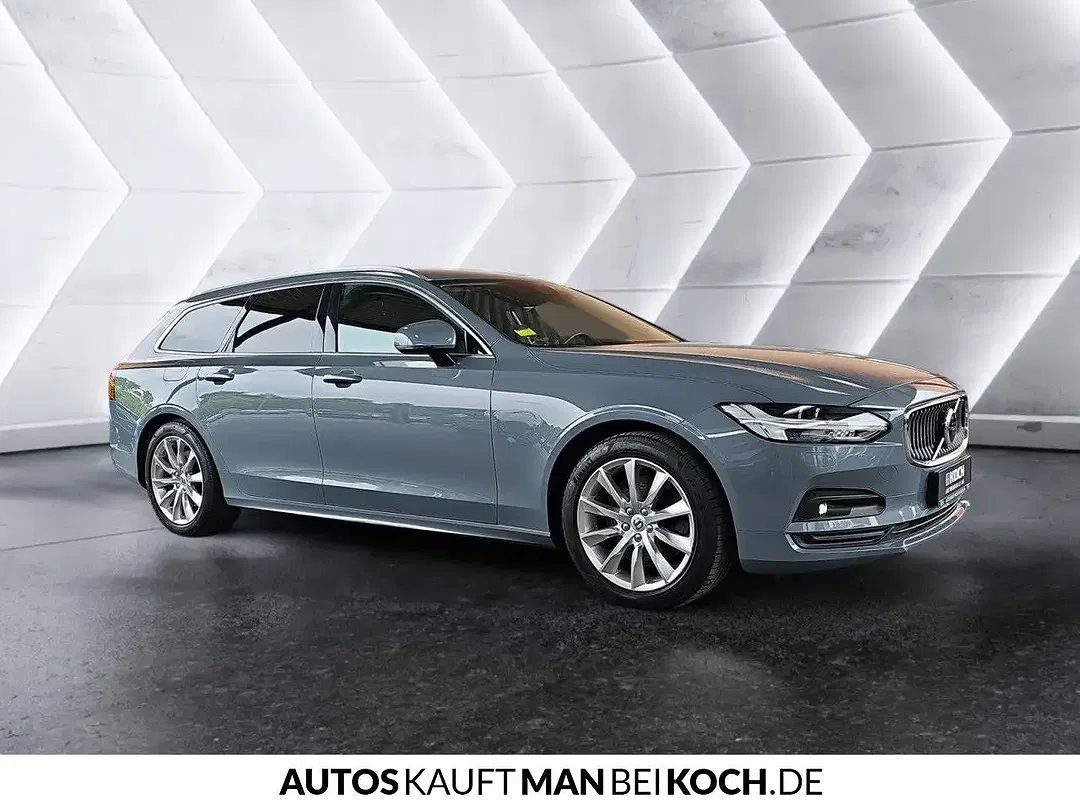 Volvo V90 Momentum Pro - Thumbnail 4