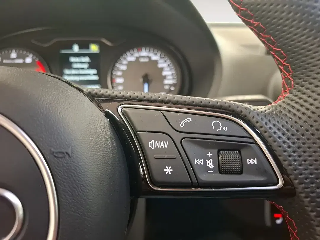 Audi SQ2 2.0 TFSI quattro Matrix LED S line - Thumbnail 18