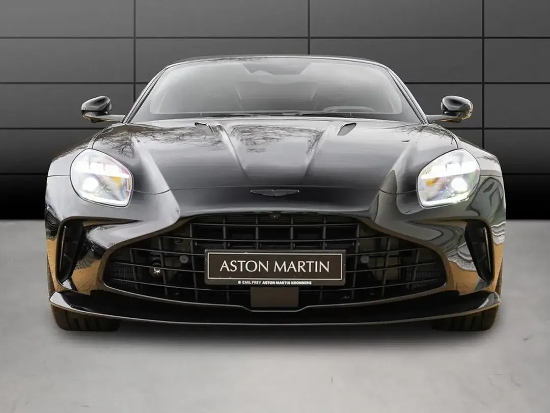 Aston Martin V8 Roadster - Thumbnail 7