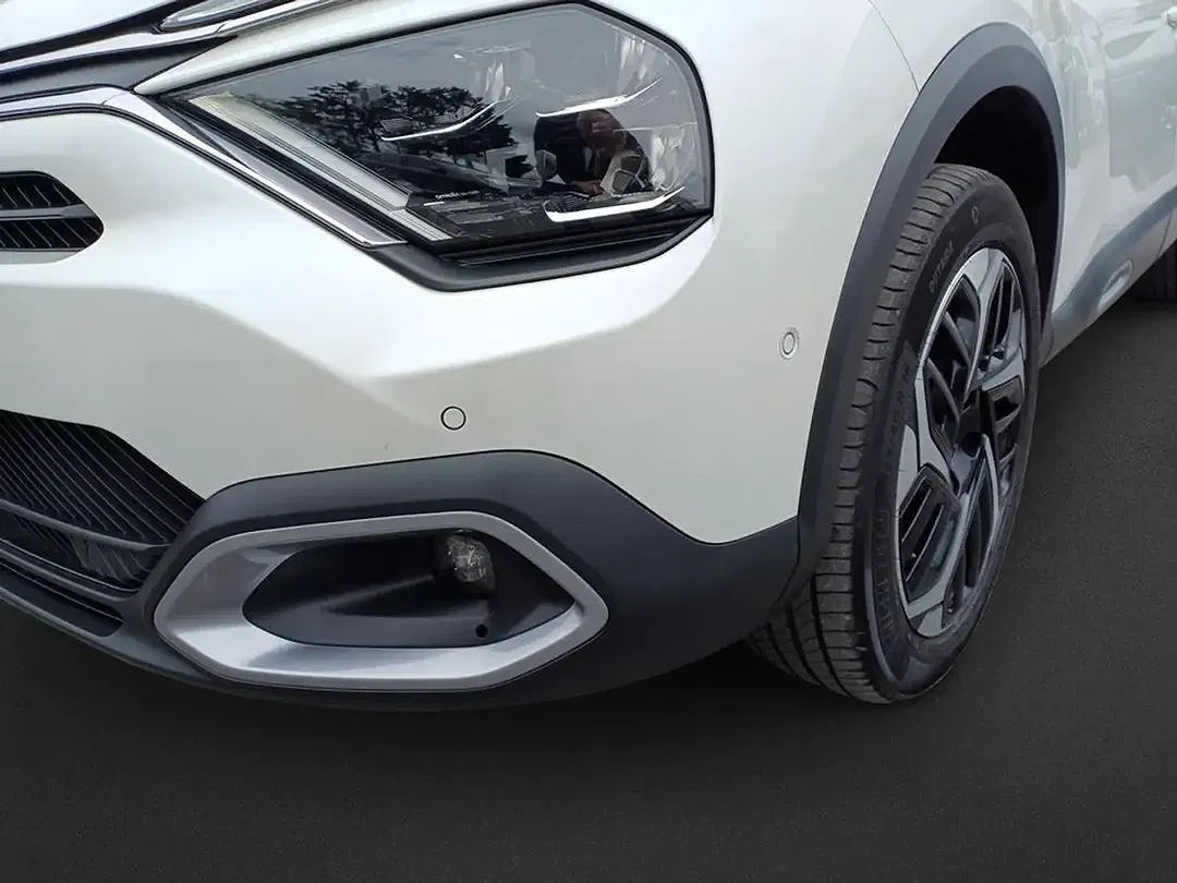 Citroen C4 PureTech EAT8 Shine - Thumbnail 6