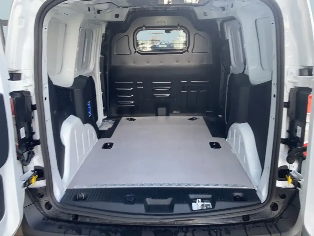 Ford Transit Courier 54kWh Trend - Thumbnail 10