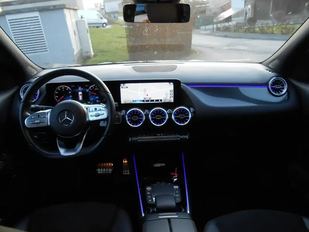 Mercedes-Benz 250 AMG Line - Thumbnail 9