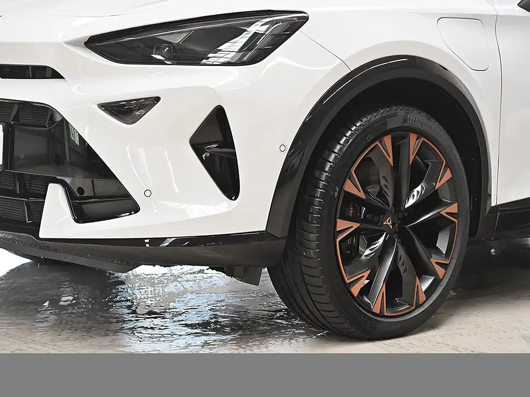CUPRA Formentor PHEV VZ - Thumbnail 5