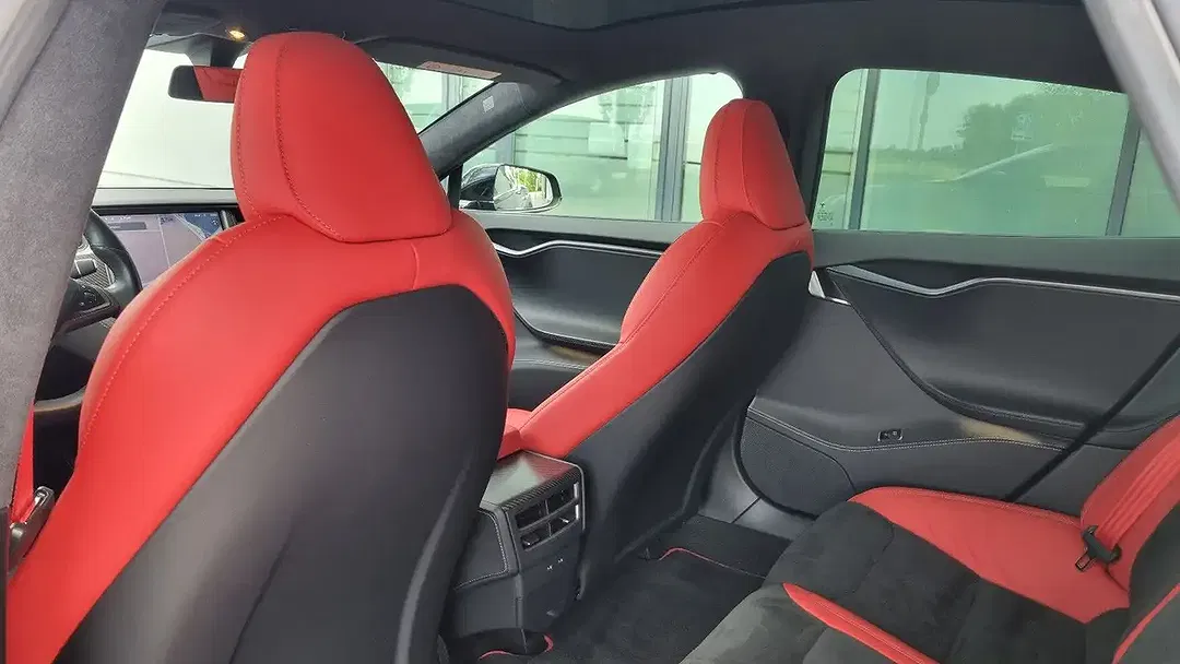 Tesla Model S Performance Ludicrous Raven - Thumbnail 13