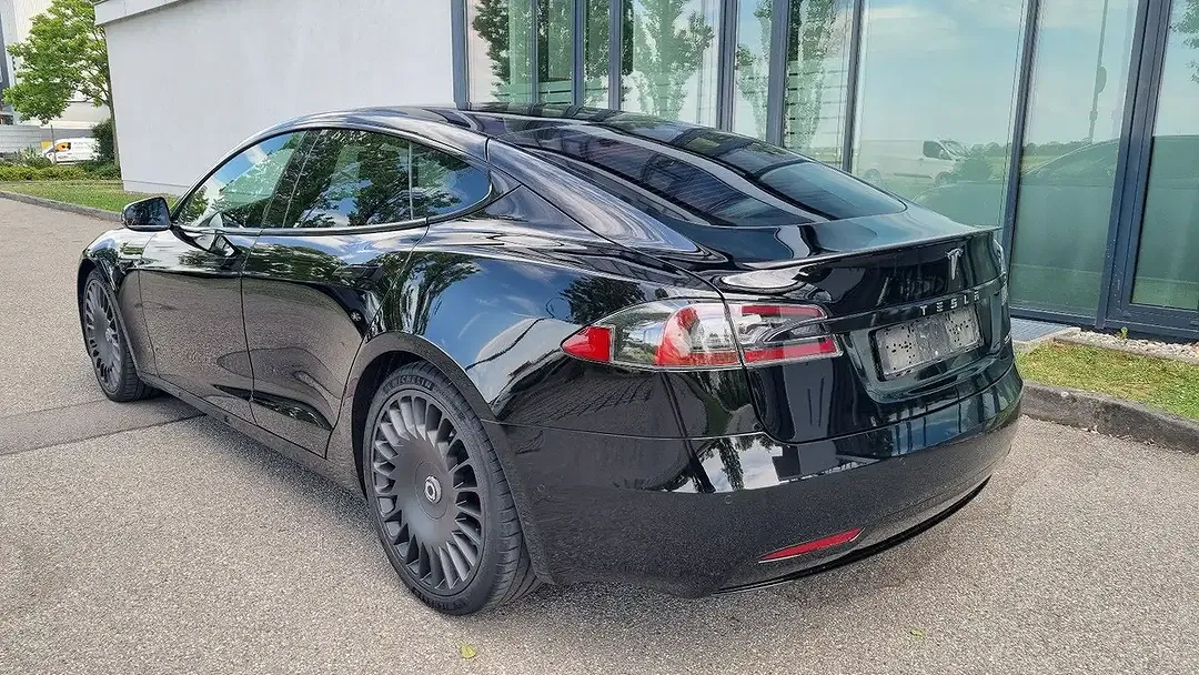 Tesla Model S Performance Ludicrous Raven - Thumbnail 7