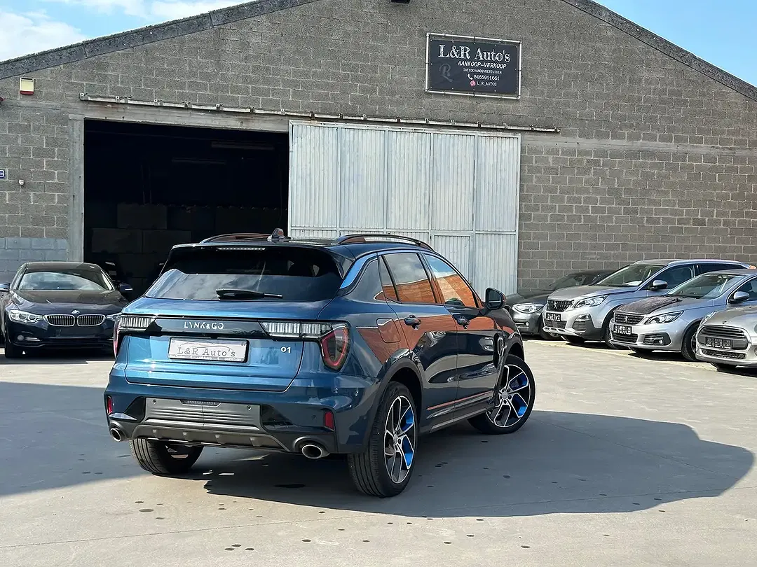 Lynk & Co 01 - Thumbnail 3