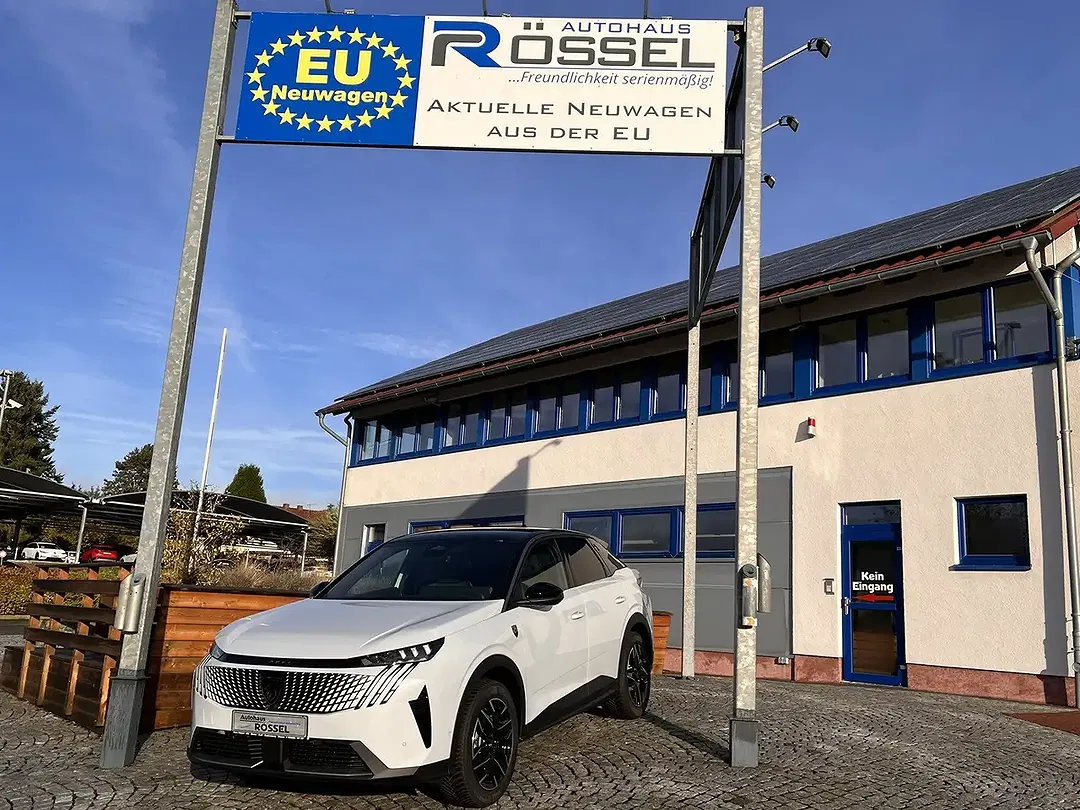 Peugeot 3008 PureTech GT - Thumbnail 1