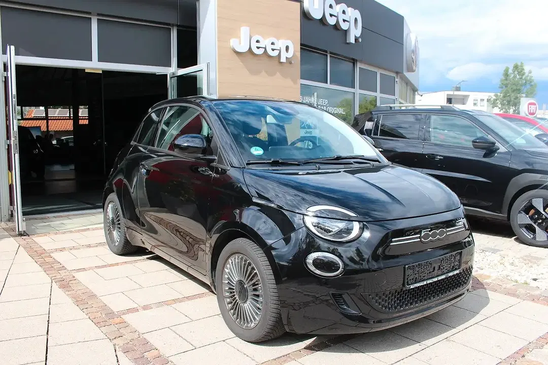 Fiat 500e Icon - foto 1