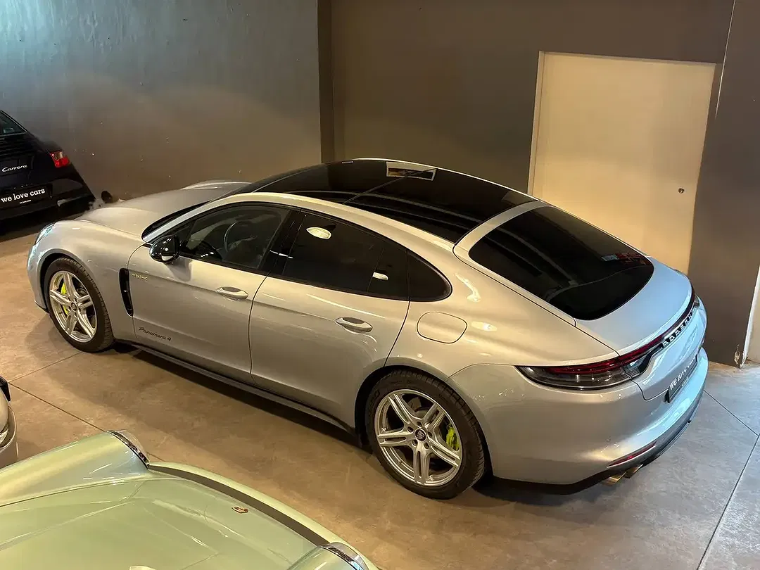 Porsche Panamera E-Hybrid 4 - foto 2