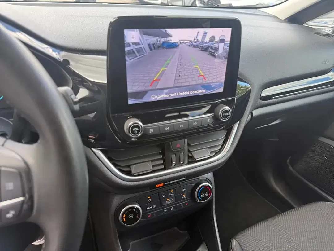 Ford Fiesta Cool & Connect - Thumbnail 10