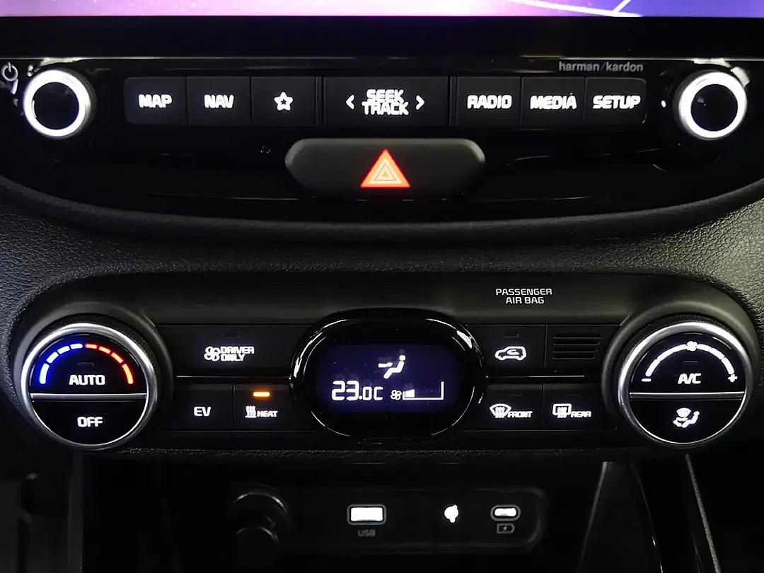 Kia Soul EV Platinum Top - Thumbnail 10