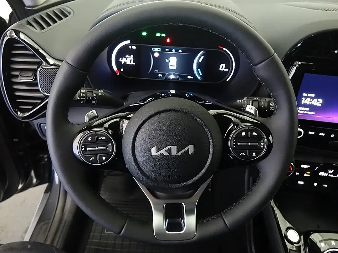 Kia Soul EV Platinum Top - Thumbnail 12