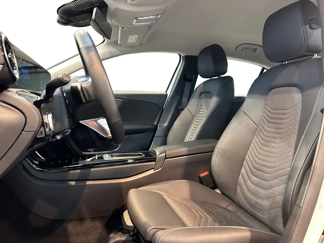 Mercedes-Benz A 180 MBUX Progressive - Thumbnail 5