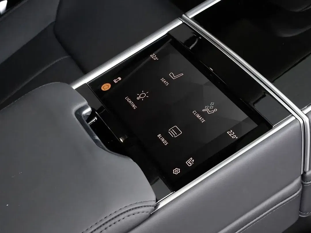 Land Rover Range Rover P550e Hybrid Autobiography - Thumbnail 9