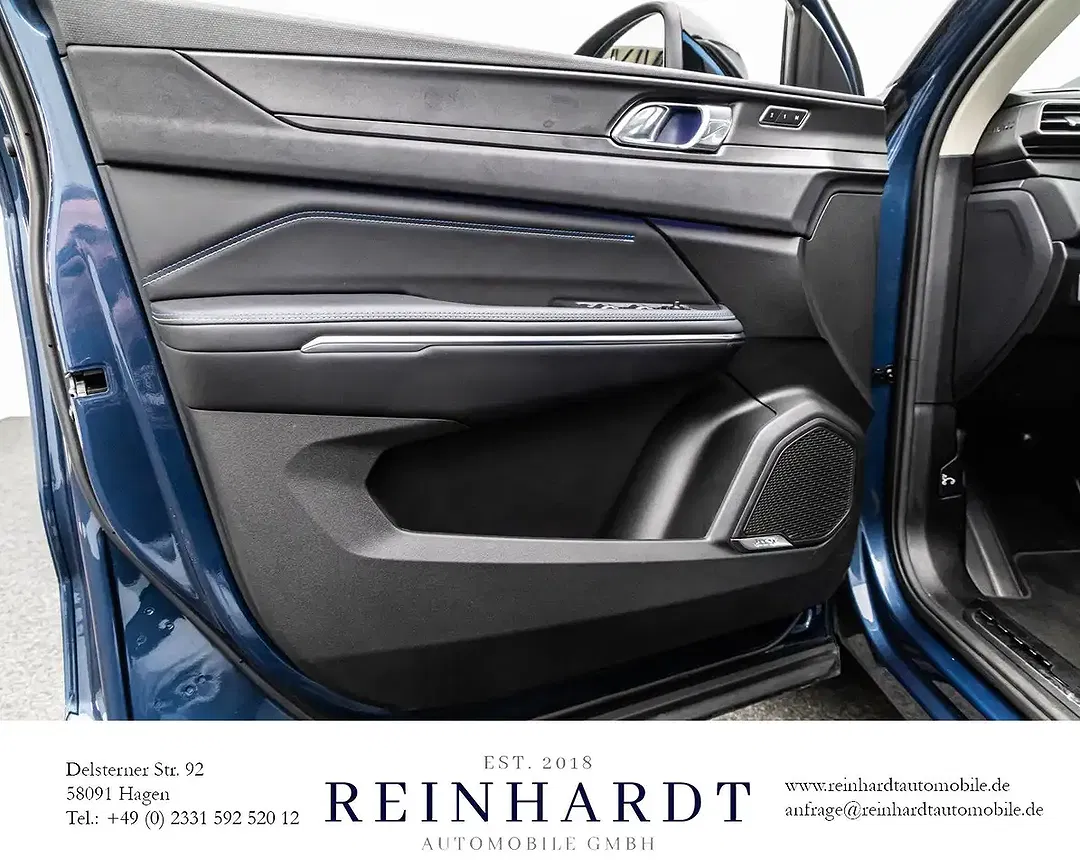 Lynk & Co 01 - Thumbnail 11