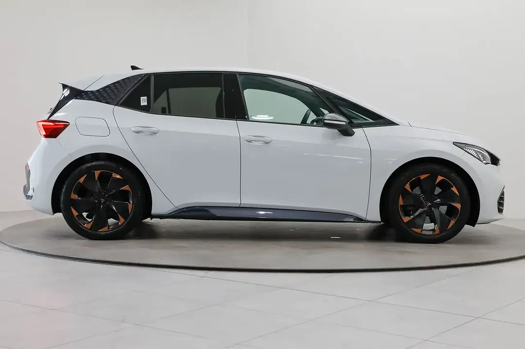 CUPRA Born - Thumbnail 8