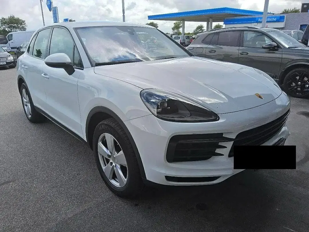 Porsche Cayenne - foto 1