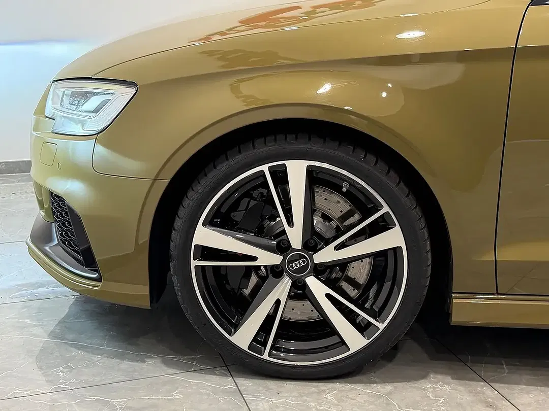 Audi RS3 2.5 TFSI quattro RS exclusive - Thumbnail 13