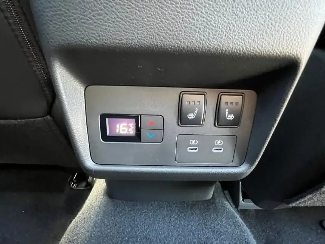 Nissan X-Trail Tekna+ - Thumbnail 12