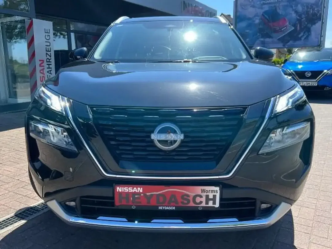 Nissan X-Trail Tekna+ - Thumbnail 3