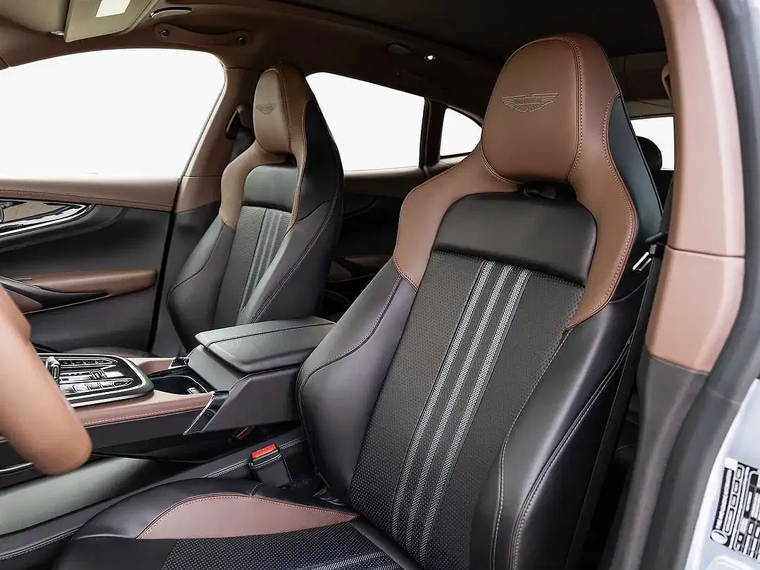 Aston Martin DBX 707 - Thumbnail 17