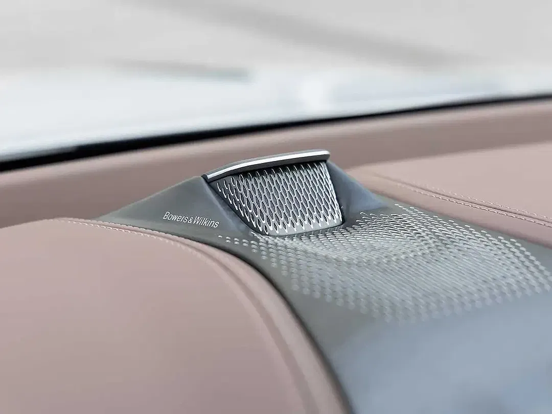 Aston Martin DBX 707 - Thumbnail 25