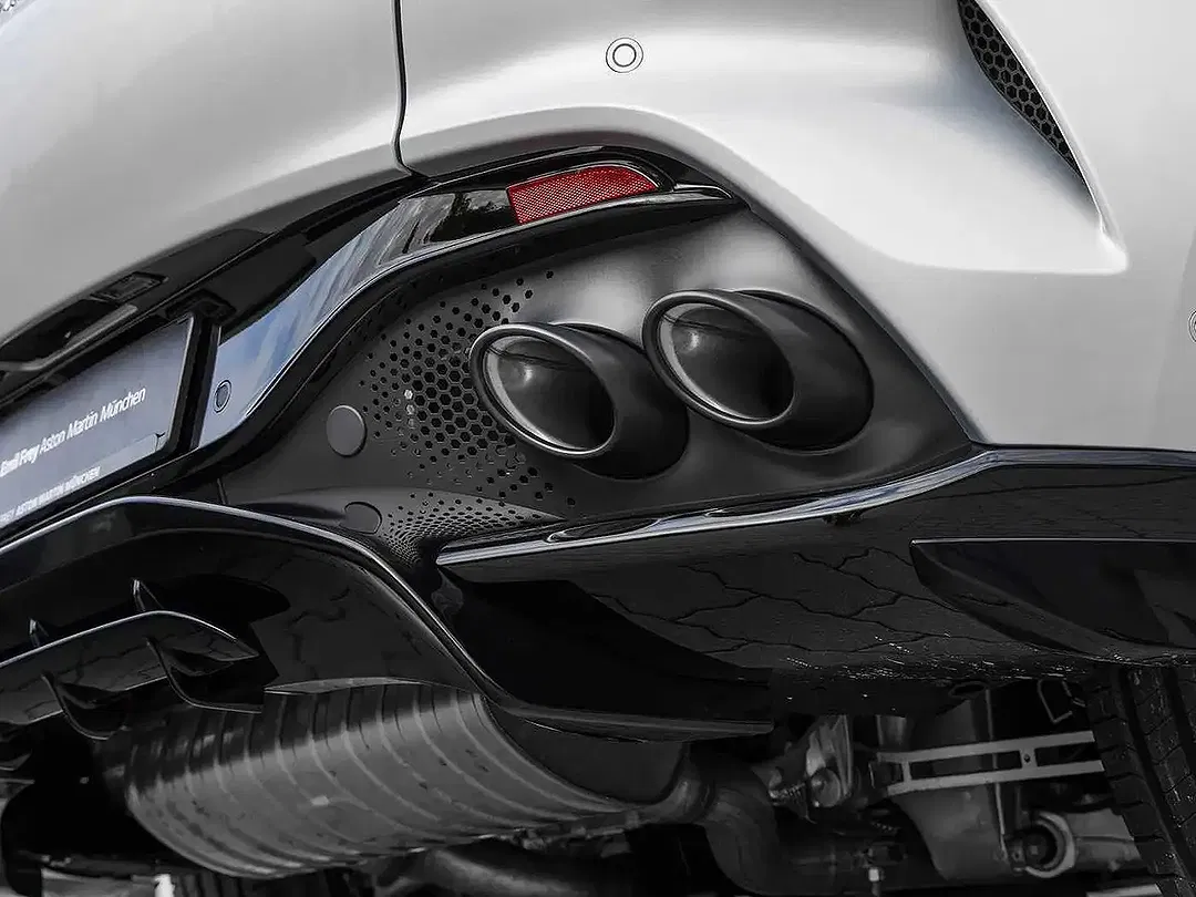 Aston Martin DBX 707 - Thumbnail 6