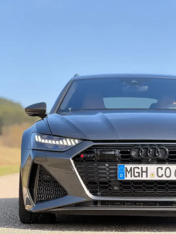 Audi RS6 - Thumbnail 17