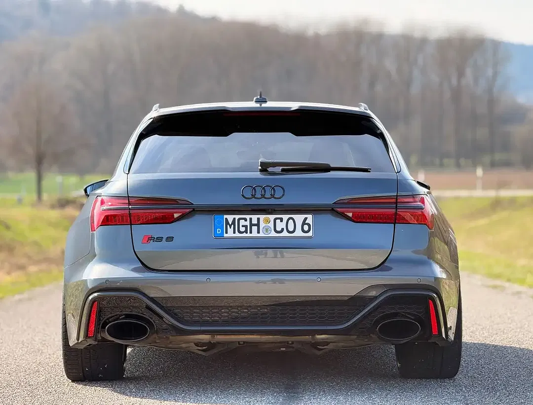 Audi RS6 - Thumbnail 19