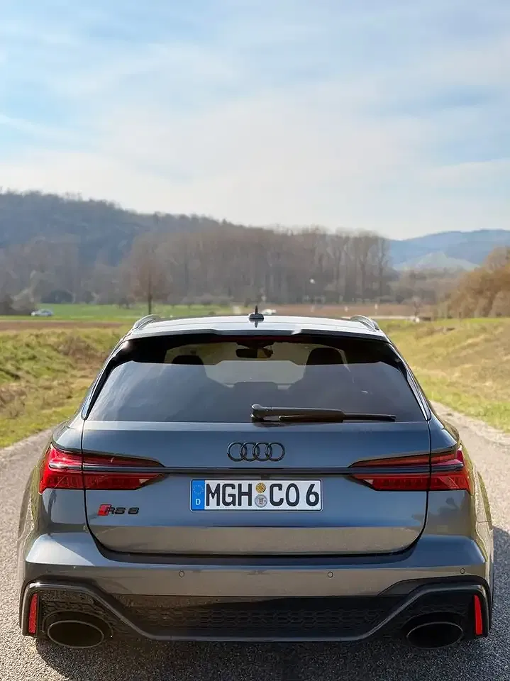 Audi RS6 - Thumbnail 20