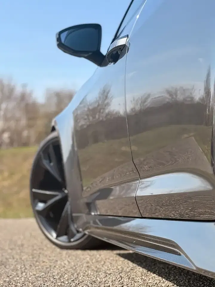 Audi RS6 - Thumbnail 24