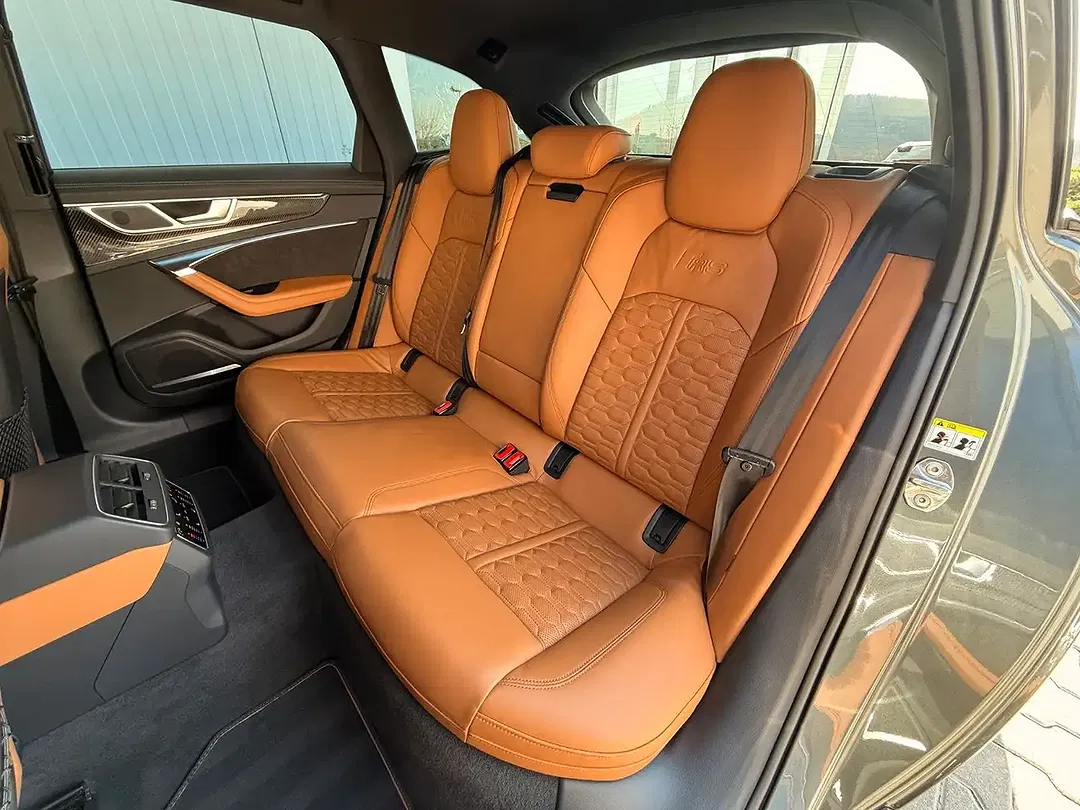 Audi RS6 - Thumbnail 37