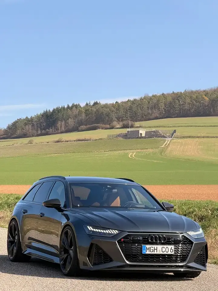 Audi RS6 - Thumbnail 6