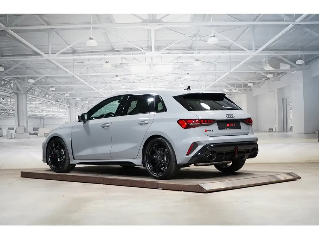 Audi RS3 Sportback - foto 2