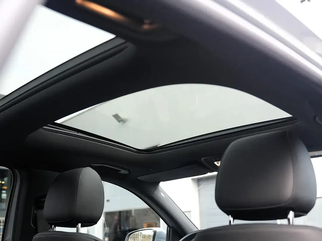 Mercedes-Benz EQA 250 - Thumbnail 11