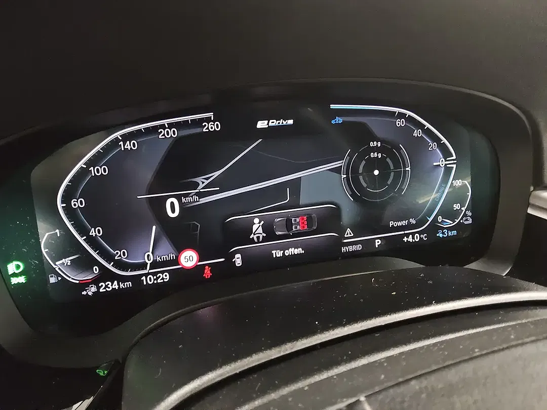 BMW 530 Touring Pro - Thumbnail 6