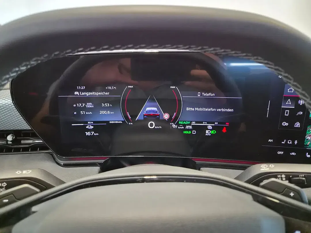 Audi S6 e-tron - Thumbnail 13