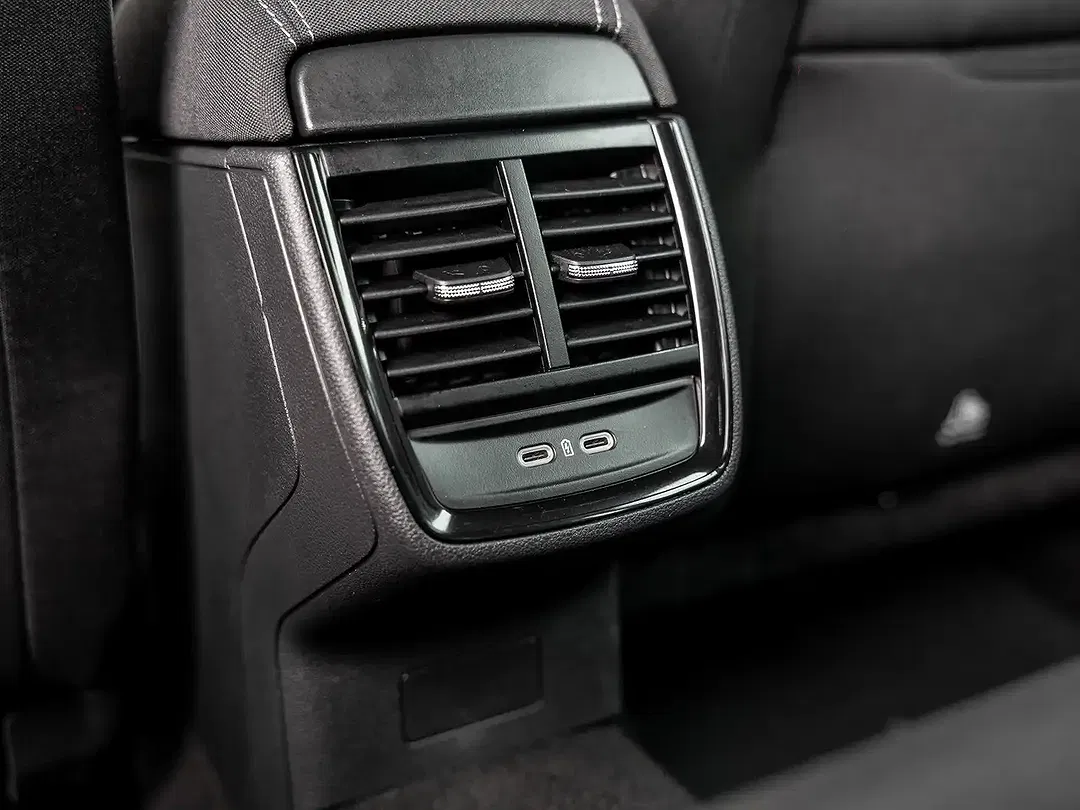 Skoda Kamiq 1.5 TSI DSG Tour - Thumbnail 8