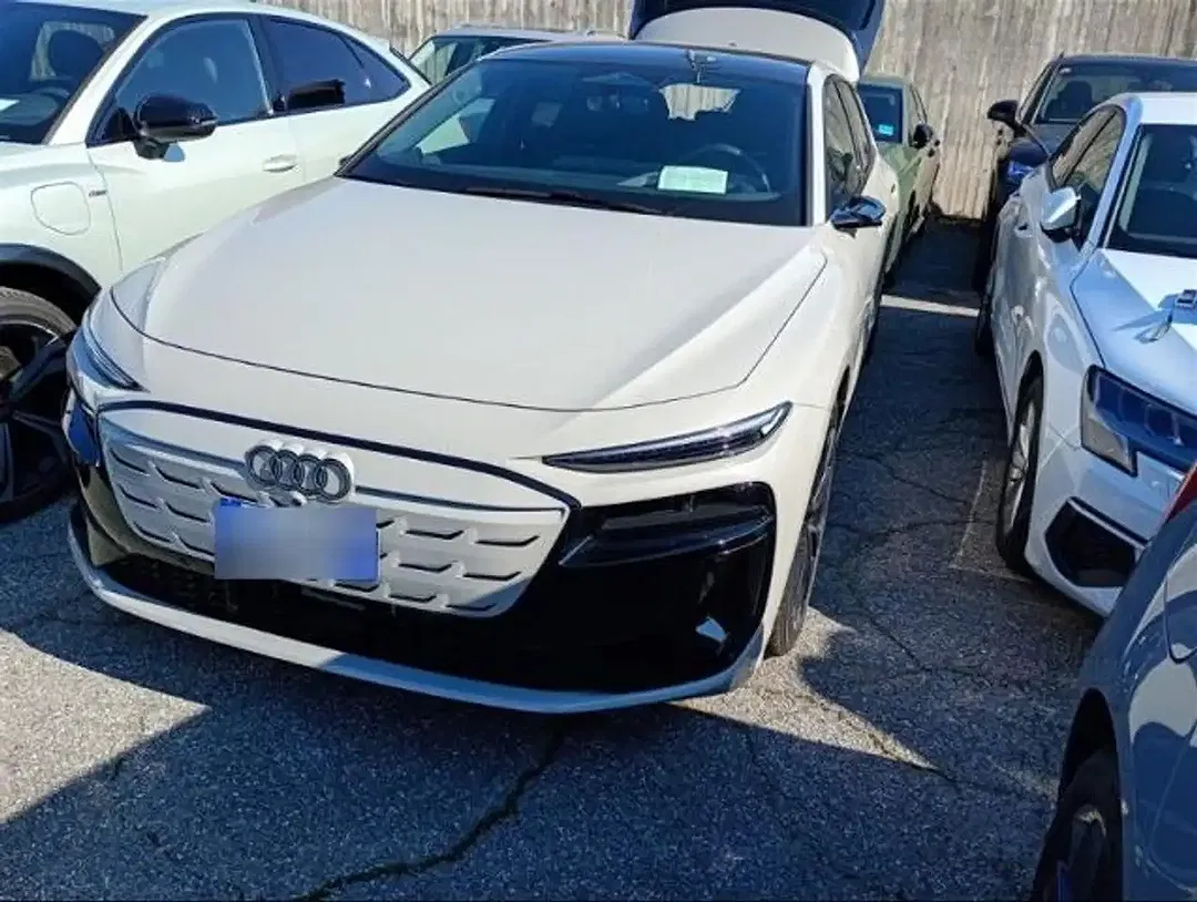 Audi S6 e-tron Avant Edition One - foto 2