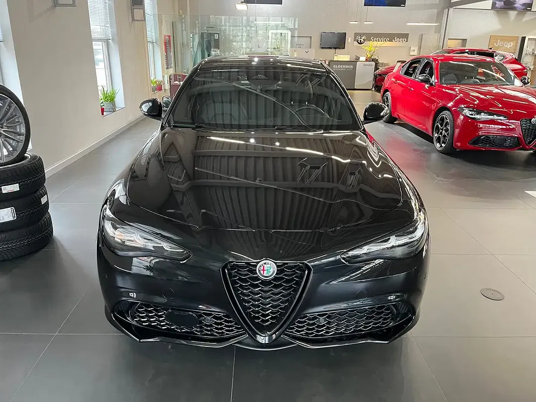 Alfa Romeo Giulia 2.0 Turbo Veloce - Thumbnail 3