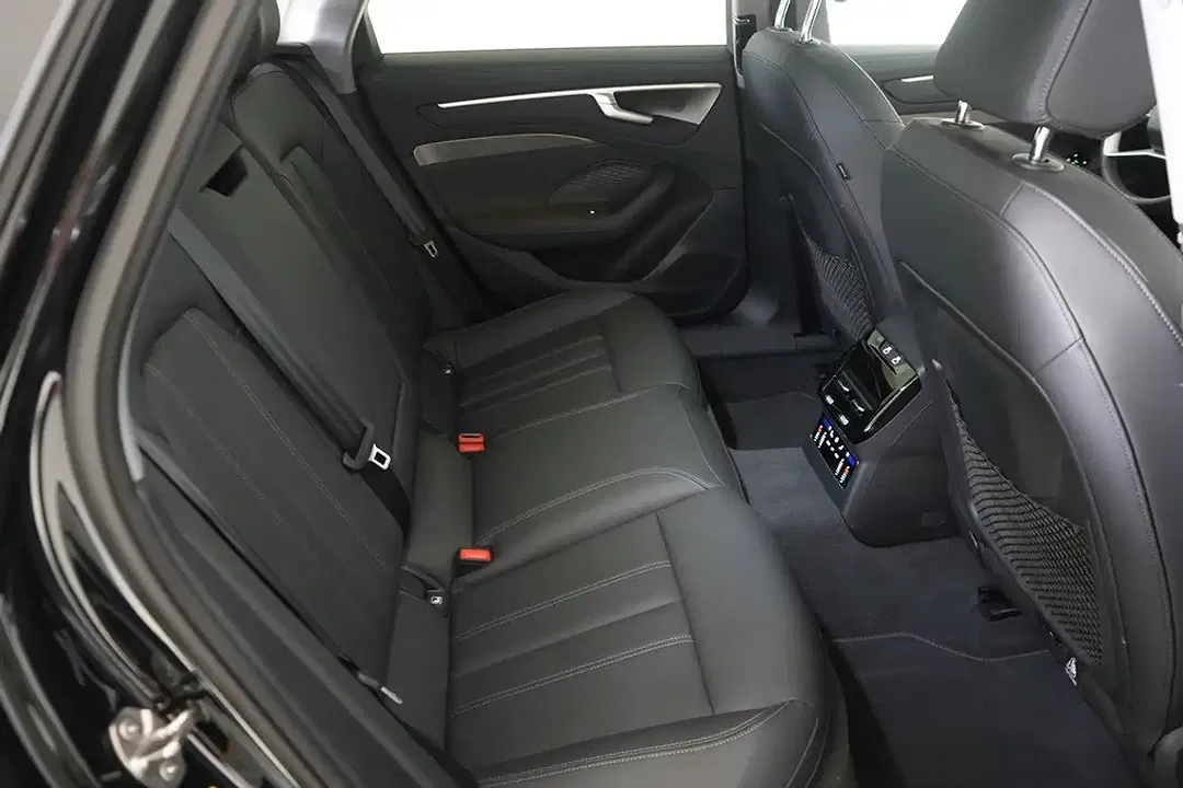 Audi A6 2.0 TDI S tronic quattro Avant S line - Thumbnail 10