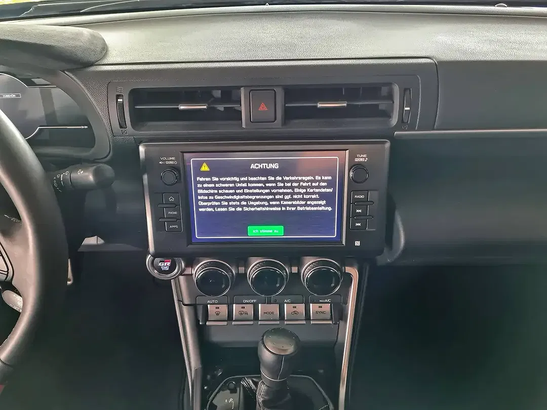 Toyota GR86 AUT - Thumbnail 5