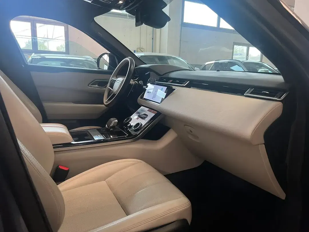 Land Rover Range Rover Velar R-Dynamic S - Thumbnail 13