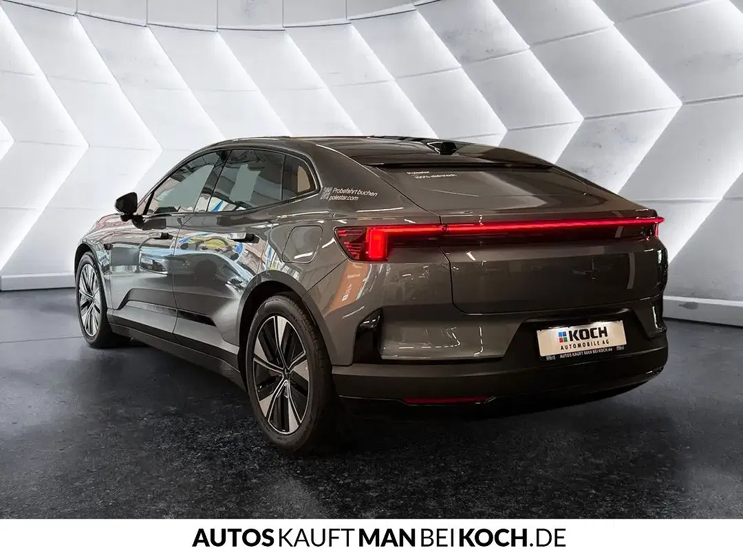 Polestar 4 Long Range Pilot Plus - Thumbnail 4