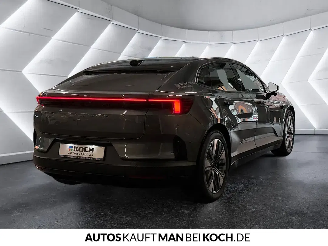 Polestar 4 Long Range Pilot Plus - Thumbnail 5