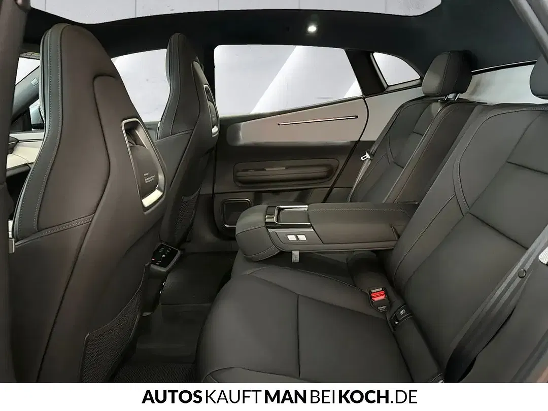 Polestar 4 Long Range Pilot Plus - Thumbnail 8